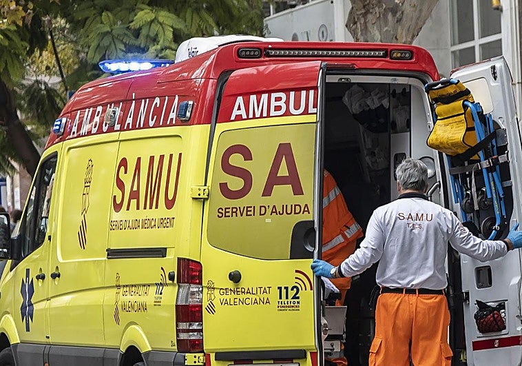 Localizan el cadáver de un hombre de 75 años tras el incendio de una vivienda en Valencia