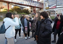 Malestar entre los trabajadores de Sargadelos ante el cierre y ausencia del propietario