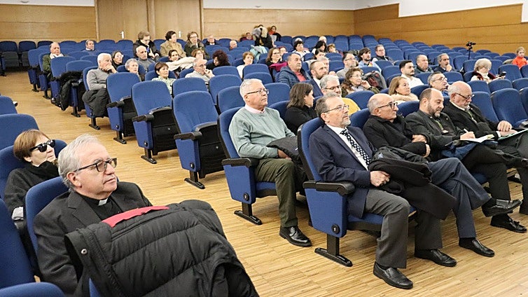 Camarena acogió este sábado una sesión de la Real Academia de Bellas Artes y Ciencias Históricas de Toledo con motivo del 875 aniversario