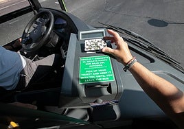 Aucorsa modifica el contrato del sistema de ticketing para el nuevo pago en más autobuses