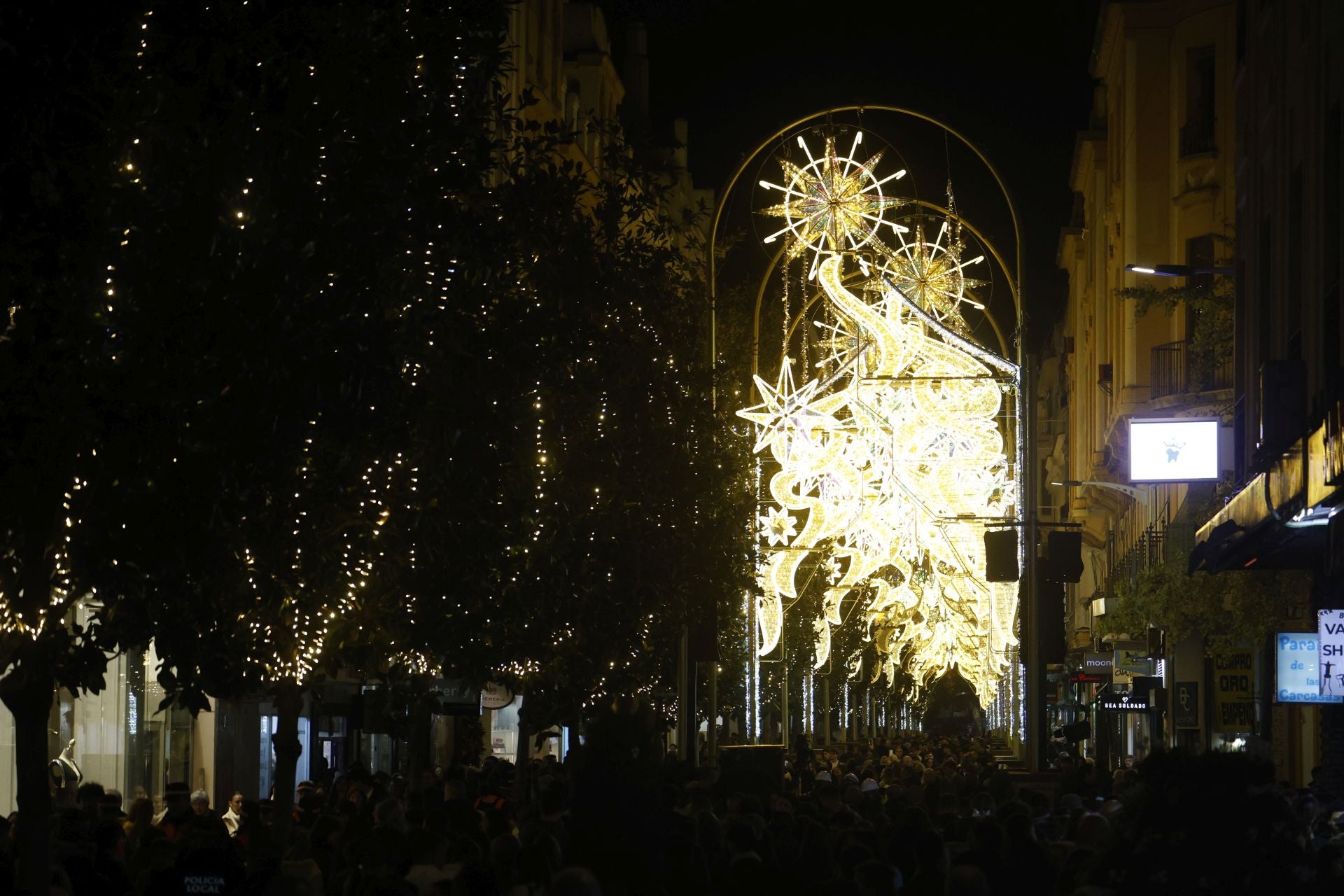 El encendido del espectáculo de luz y música de Córdoba, en imágenes
