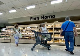 Mercadona busca personal sin experiencia para hacer pan por 2.280 euros más complementos