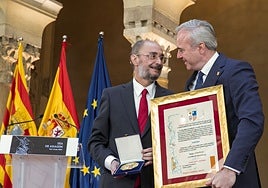 Vox no acude esta tarde al homenaje póstumo a Lambán porque considera que el PP «blanquea el presente infame del PSOE»