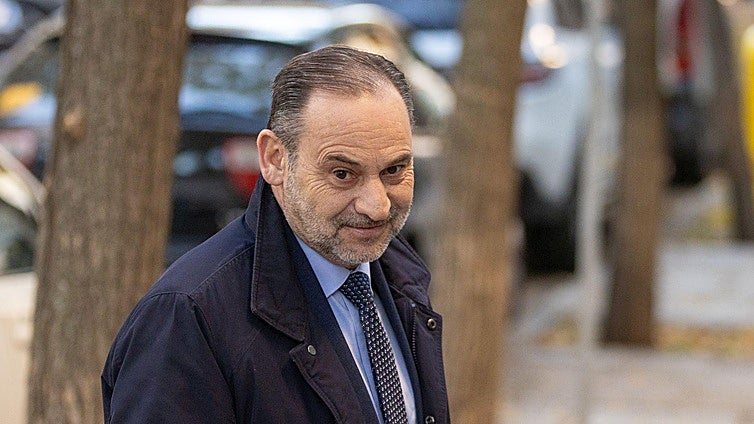 Ábalos recurre su entrada en prisión: la causa «flota en la irrealidad»