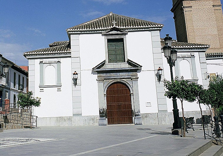 IU expedienta a sus dos concejales en Pinos Puente por firmar junto al PP una moción de censura