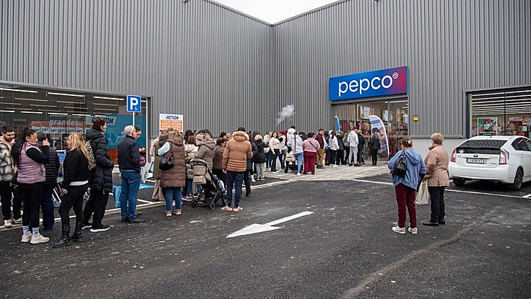 El parque comercial 'Palma Plaza' de Palma del Río abre sus puertas: tiendas, horarios y ofertas