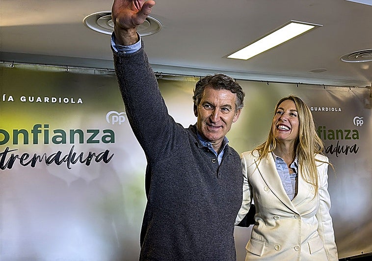 El PP toma la campaña extremeña como su primer banco de pruebas