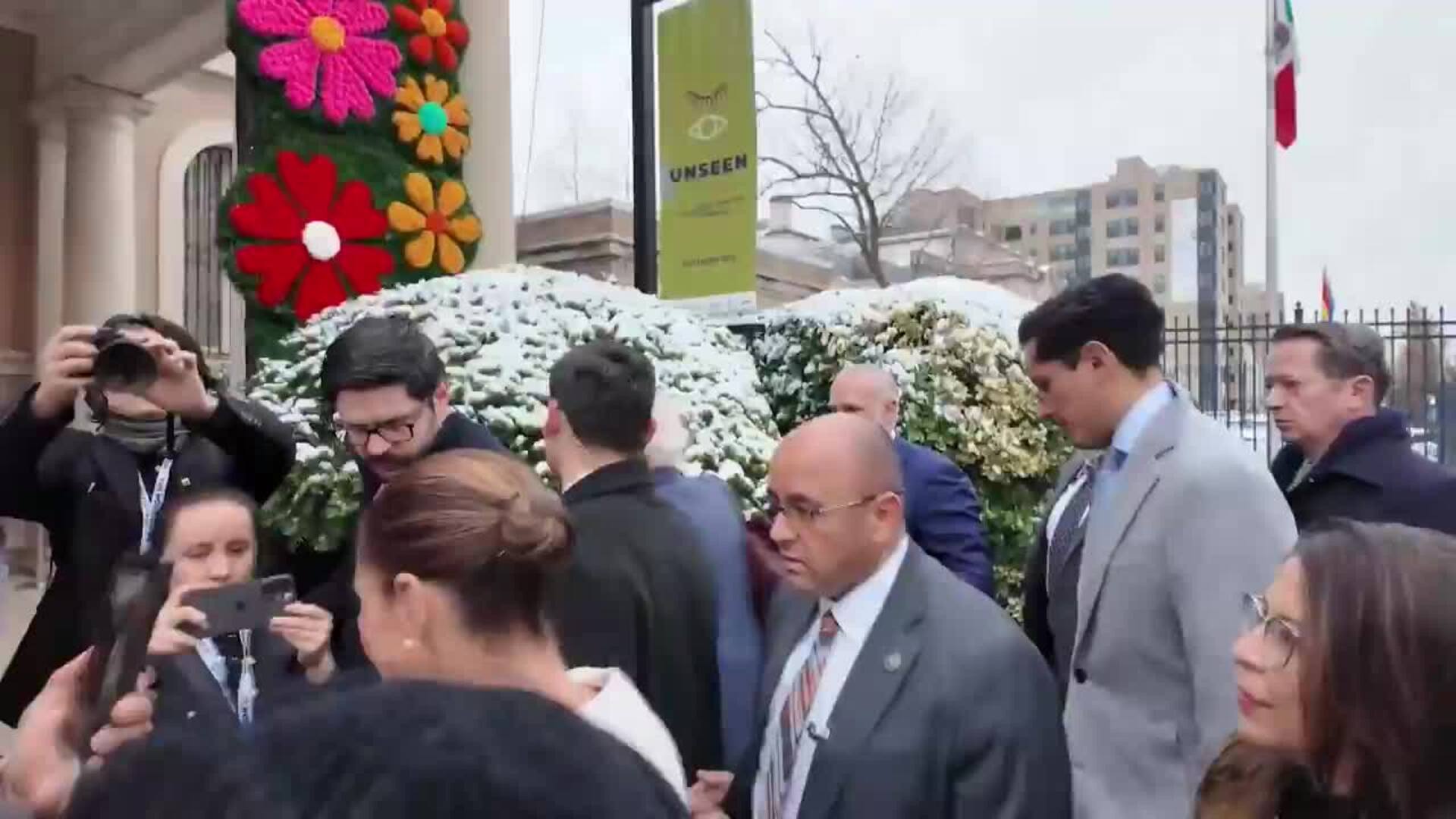 Sheinbaum dice que la reunión con Trump fue &quot;muy bien&quot; y trabajarán en temas comerciales