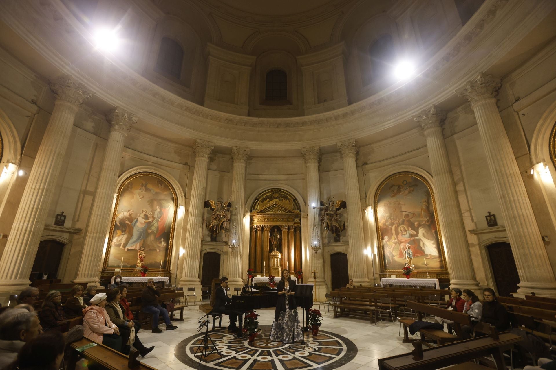 La música inunda la Navidad de Córdoba, en imágenes