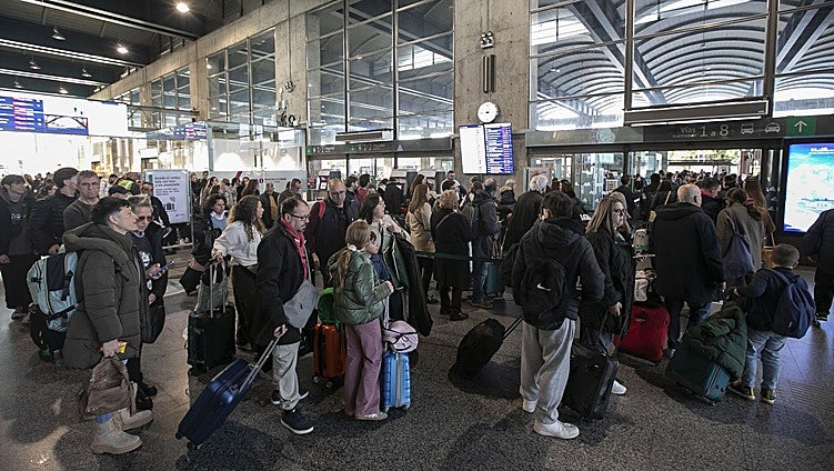 La estación de Córdoba, en 'temporada alta': más de 650 trenes pararán durante el puente de la Inmaculada