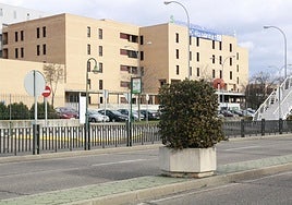 Hospitalizado un hombre de 50 años herido por arma blanca tras un atraco en Talavera