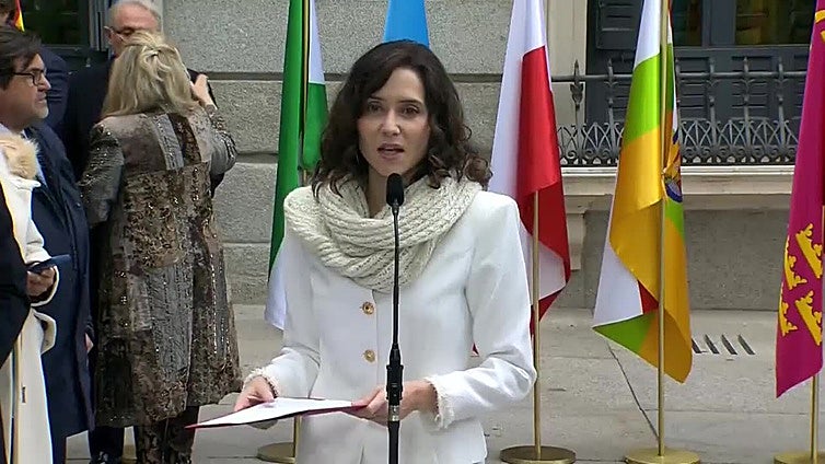 Ayuso acusa al Gobierno de querer tapar su "corrupción" atacando a la Comunidad de Madrid