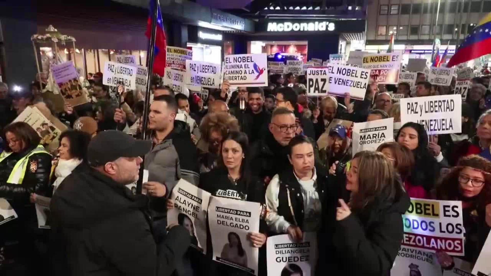 Cientos de personas marchan en Madrid por &quot;la paz y la libertad&quot; en Venezuela