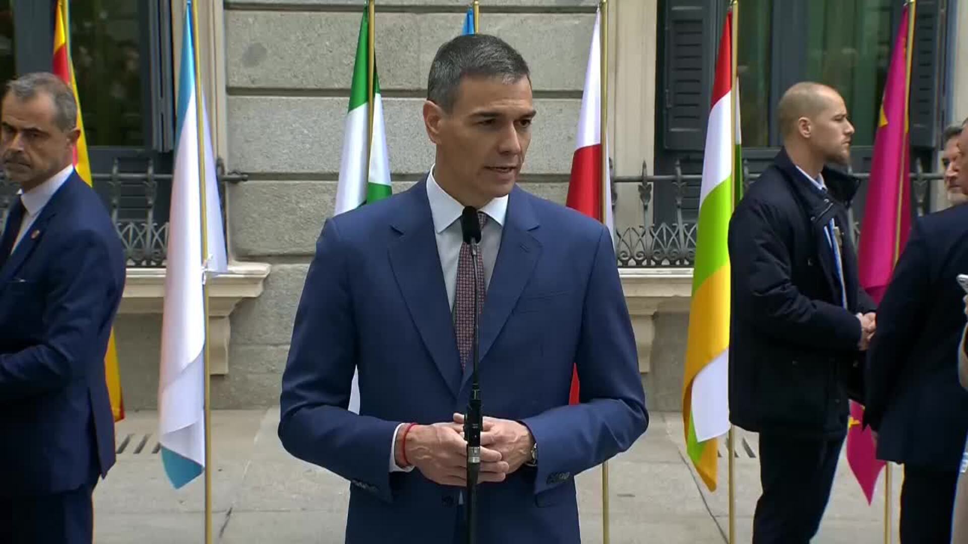 Sánchez reivindica la protección de la salud pública frente a las &quot;privatizaciones&quot; del PP