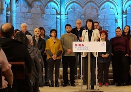 Rueda celebra el «autogobierno» que garantiza la Constitución, mientras Pontón pide «un nuevo estatus político»