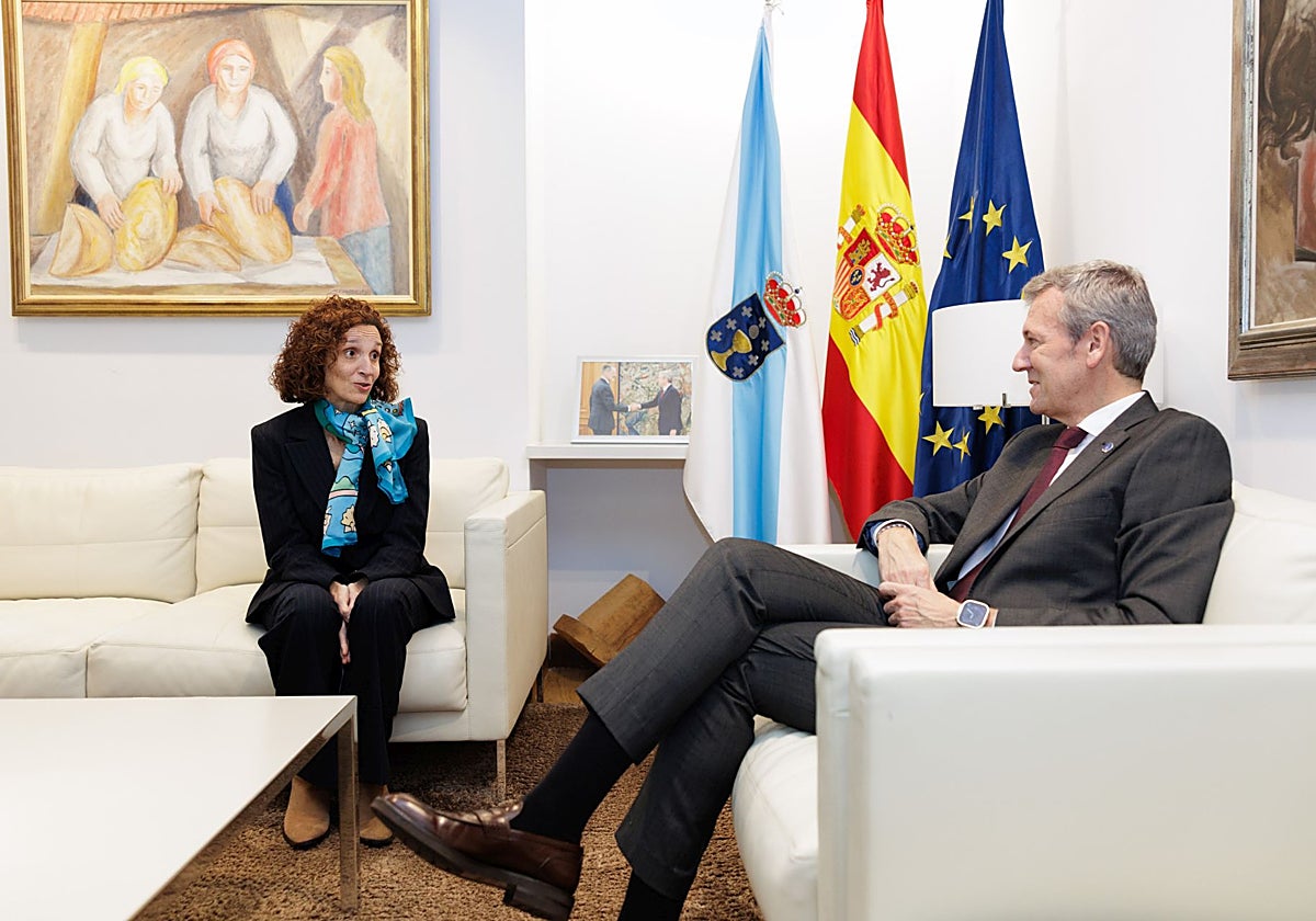 El presidente de la Xunta recibe en su despacho a la nueva fiscal superior de Galicia