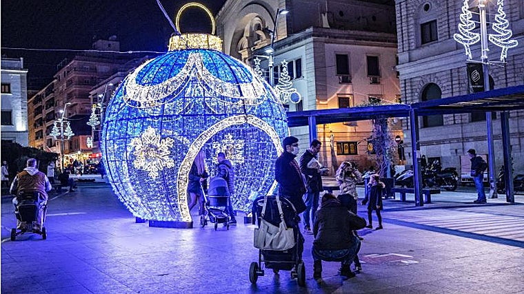 Christmas lighting in the streets of central Alicante
