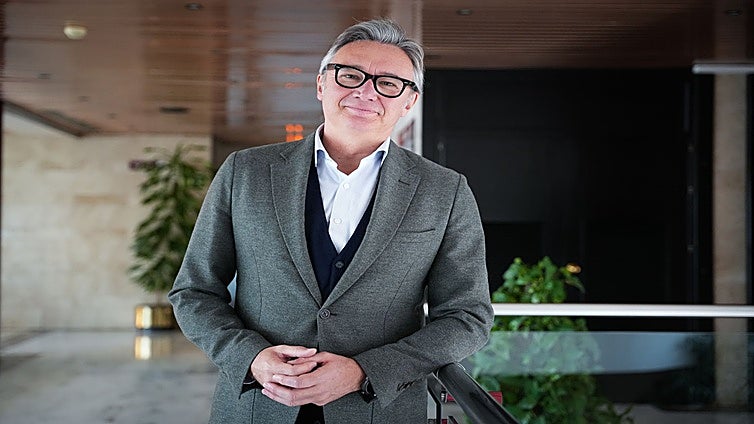 Gavira (Vox) asegura que si Juanma Moreno no logra mayoría absoluta en Andalucía, «su primera opción será intentar pactar con el PSOE»