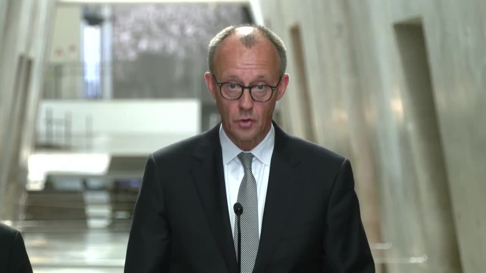 El canciller de Alemania destaca la &quot;perdurable responsabilidad histórica&quot; de su país por el Holocausto