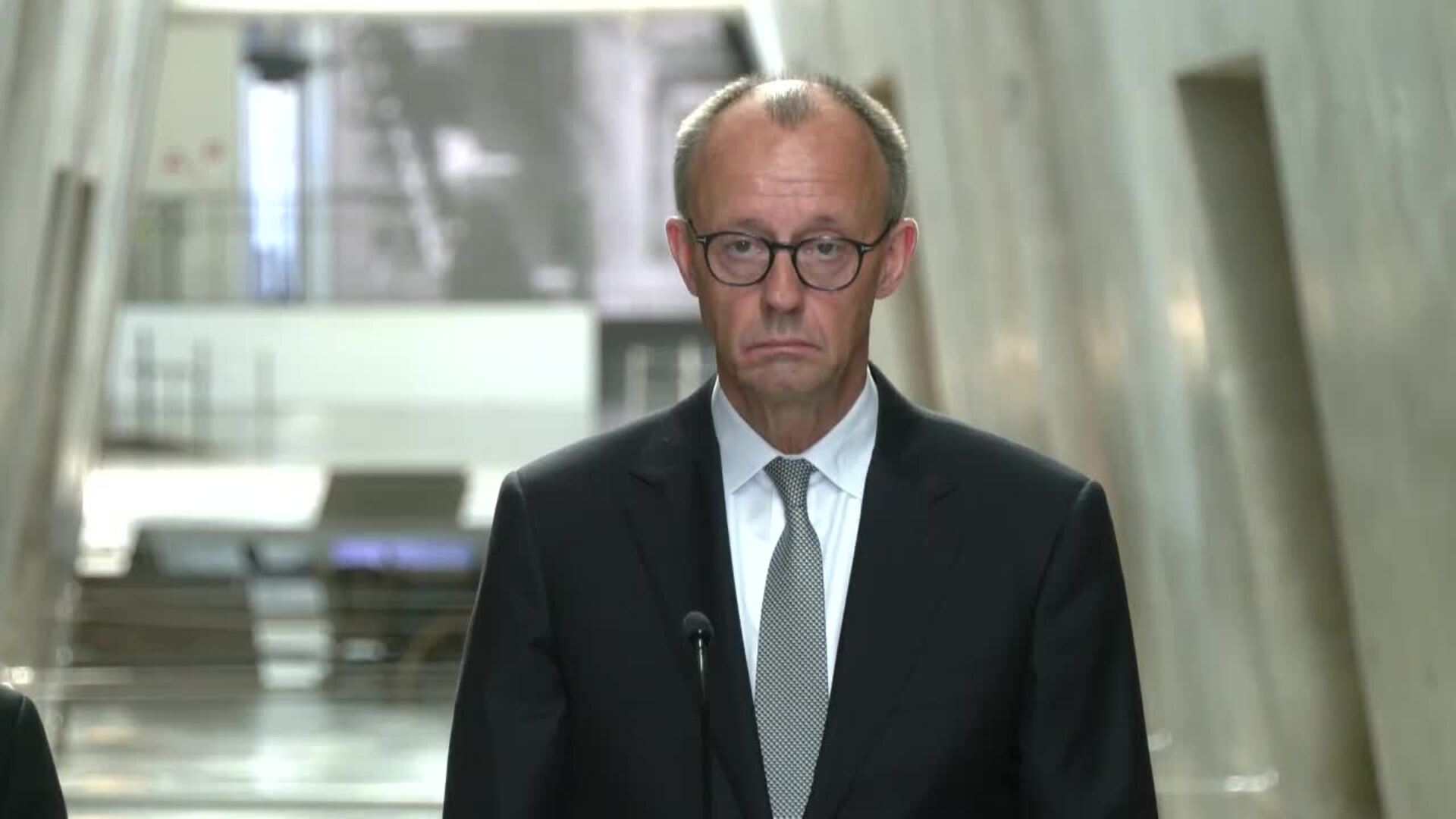 Merz destaca la &quot;perdurable responsabilidad histórica&quot; de Alemania por el Holocausto