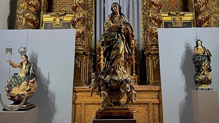 La bellísima Inmaculada Concepción de la iglesia de San Pedro Apóstol de Priego de Córdoba, expuesta en Granada