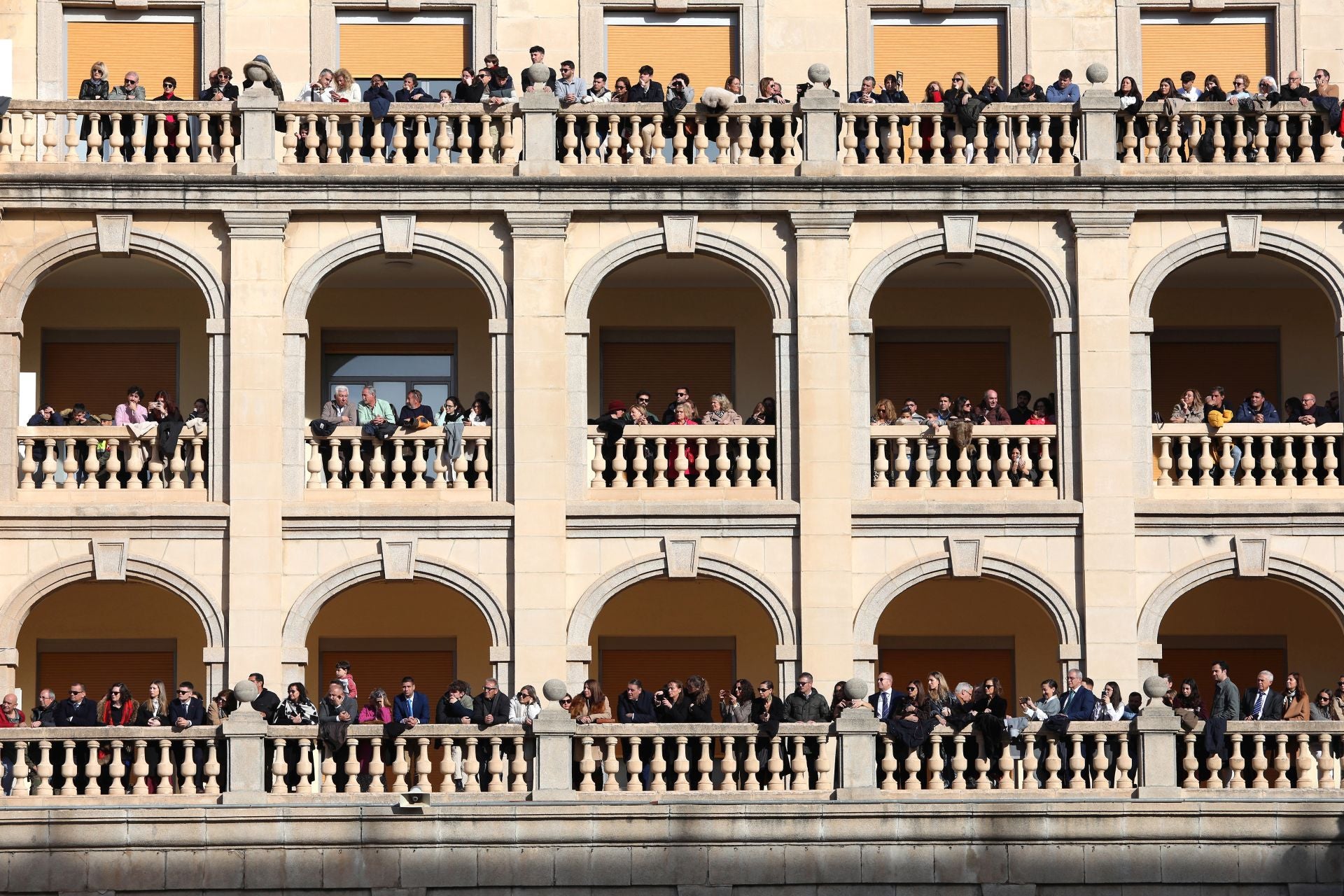 Las imágenes del acto y desfile de la Inmaculada en la Academia de Infantería de Toledo