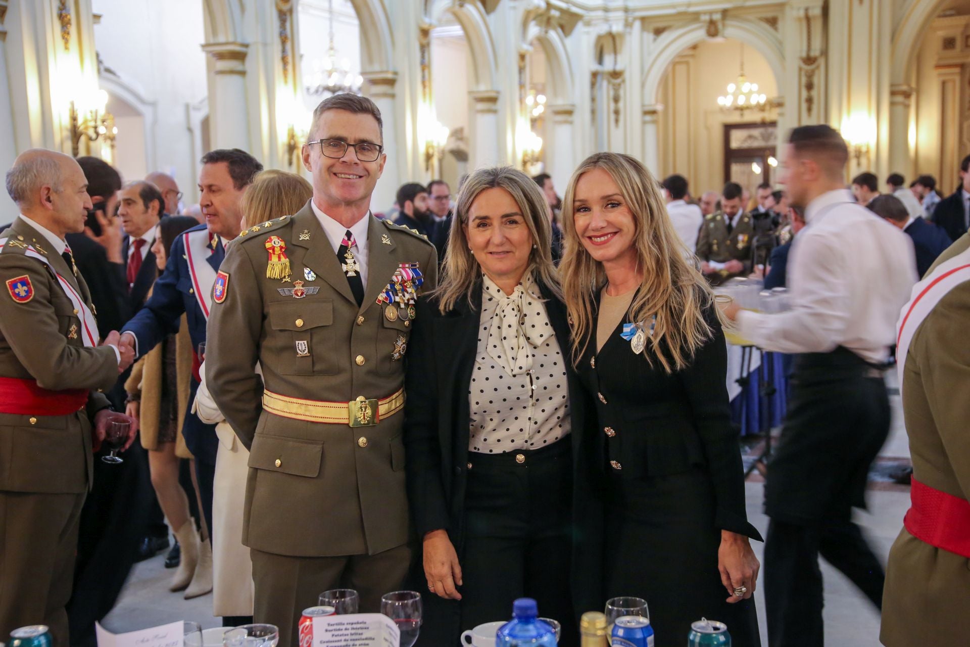Las imágenes del acto y desfile de la Inmaculada en la Academia de Infantería de Toledo