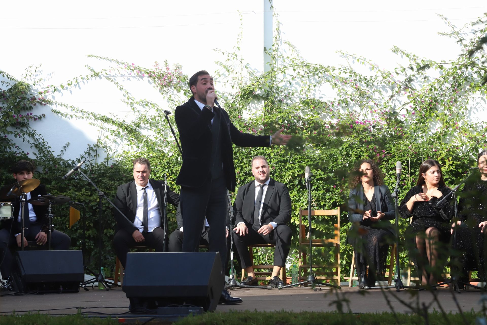 La vibrante Zambomba Califal de la Casa de las Campanas, en imágenes