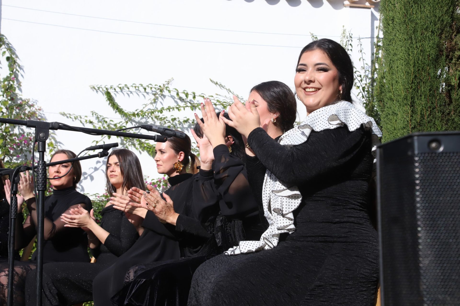 La vibrante Zambomba Califal de la Casa de las Campanas, en imágenes