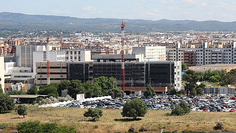 El 'cinturón residencial' del Hospital Reina Sofía de Córdoba cobrará forma en cuatro años con 860 viviendas