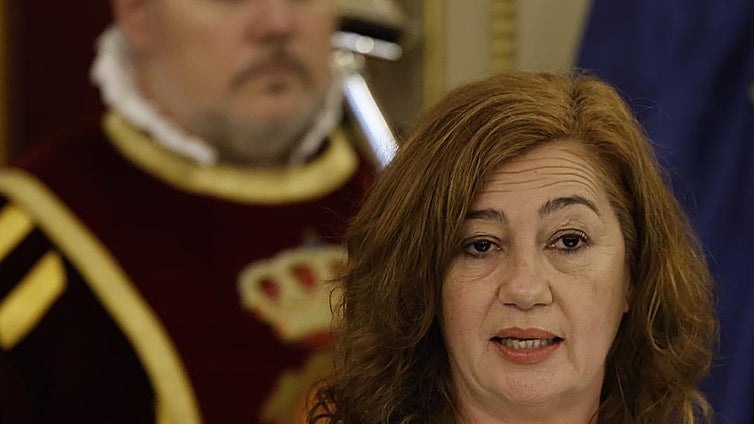 Armengol utiliza el Congreso y una entrevista con niños con motivo del Día de la Constitución para arremeter contra el Govern balear