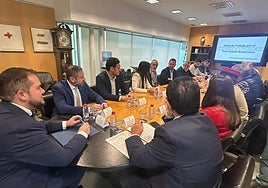 Granada, Almería y Murcia se unen por el tren Guadix-Lorca y contra el Gobierno: «Iremos a Madrid para reabrir esa línea»