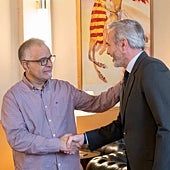 Imagen - Corrales ha exhibido buena disposición personal ante Azcón, aunque ideológicamente están en las antípodas. Al salir, ha dicho que el barón popular busca su propio interés y le ha emplazado a llevar los Presupuestos a las Cortes