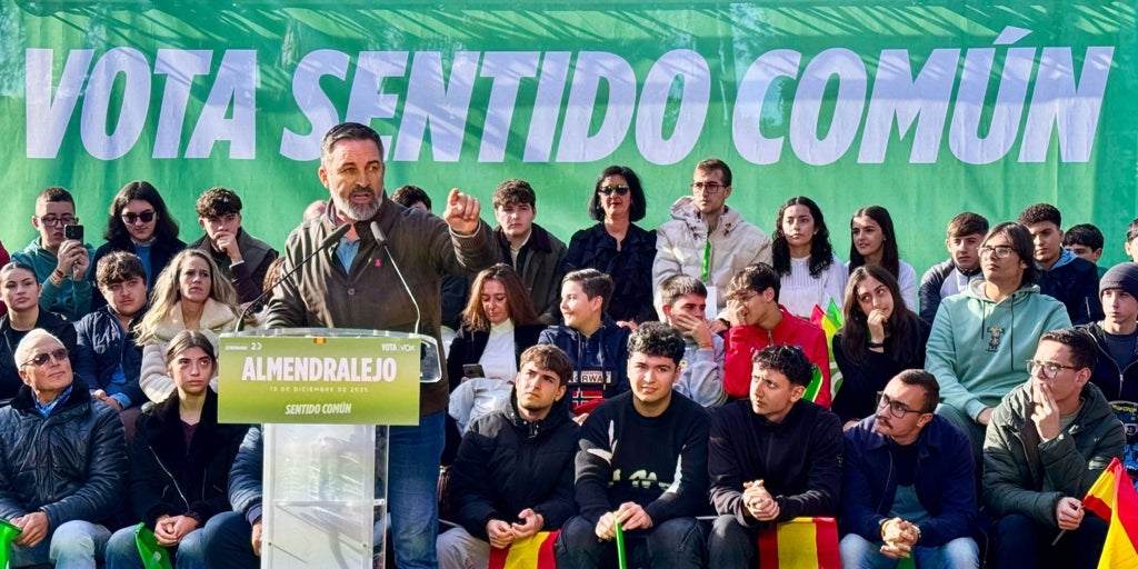 Abascal se implica al máximo en Extremadura para asegurar el despegue de Vox