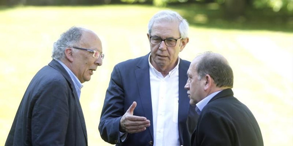 Notables del PSdeG elevan el tono por la gestión de las denuncias contra Tomé: Touriño y Laxe se suman al manifiesto