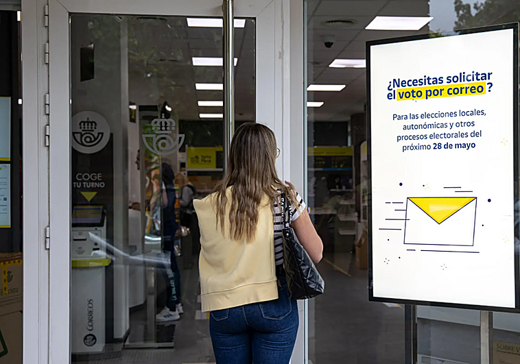La Guardia Civil incrementa la vigilancia en las oficinas de Correos tras el robo de votos en Extremadura