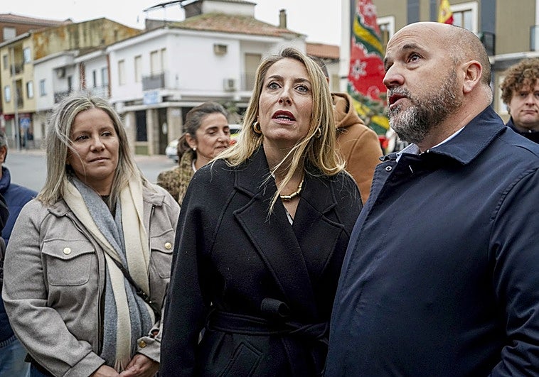 Guardiola cierra la campaña de Extremadura confiando en una gran debacle del PSOE