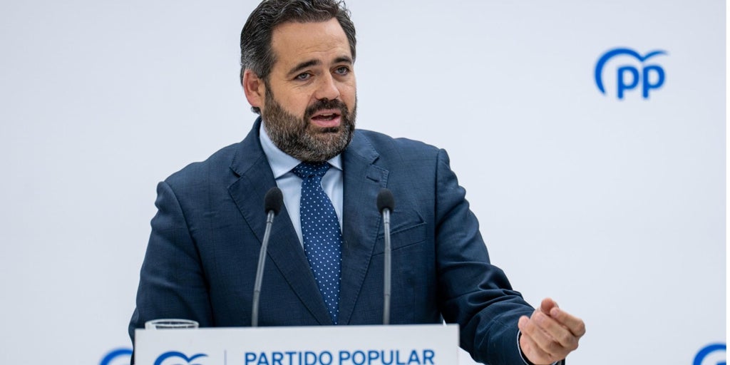 Núñez vaticina que el «hundimiento generalizado del PSOE» arrastrará a Page en Castilla-La Mancha en 2027