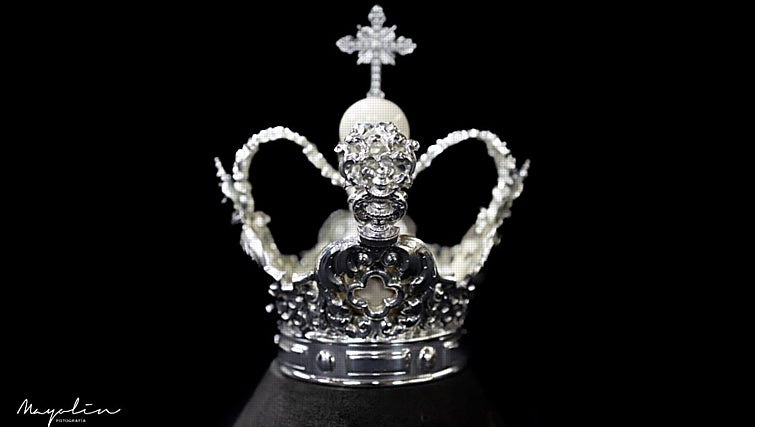 Estes são os novos atributos da Virgen del Rocío.