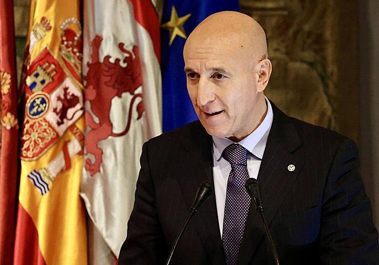 «Me voy a presentar a las elecciones y me gustaría hacerlo por el PSOE», afirma José Antonio Diez