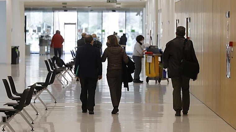 Interior da Cidade da Justiça em Córdoba