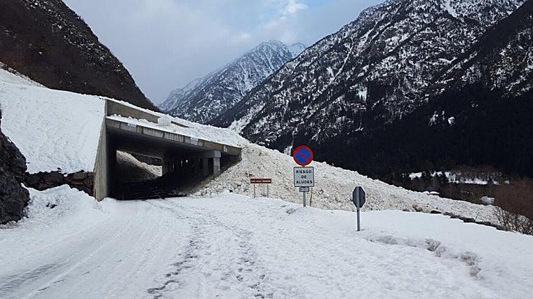 Alud en el valle de Benasque