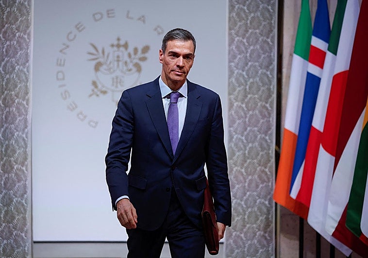 Sánchez endurece el tono contra Trump: la operación en Venezuela sienta un precedente «muy peligroso»