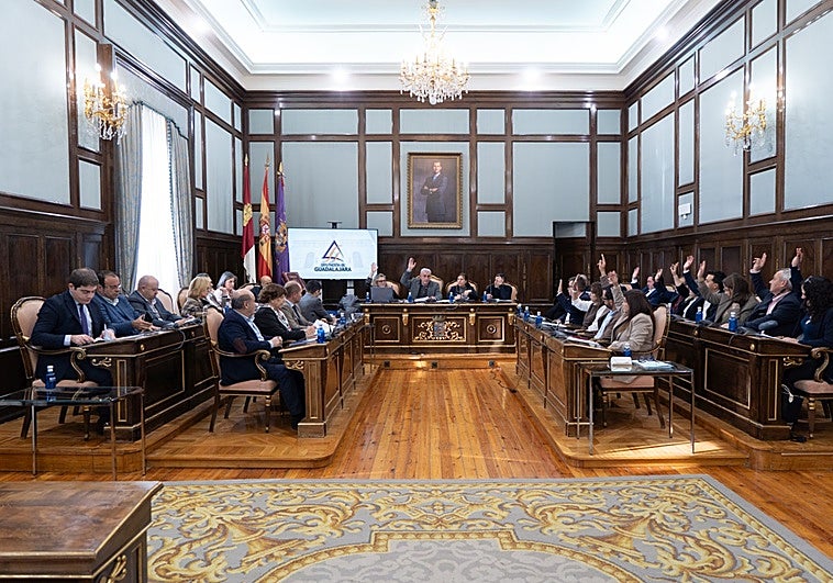 La Diputación de Guadalajara aprueba inicialmente el Presupuesto de 2026, que asciende a 97,5 millones