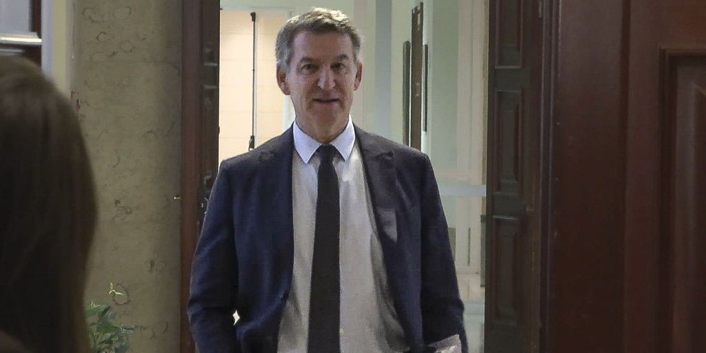 Feijóo aclara a la juez que no pidió ni recibió información de Mazón el día de la dana