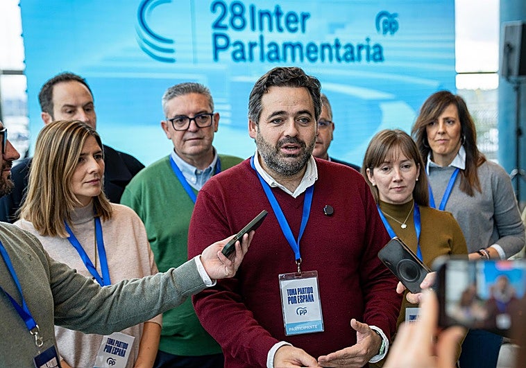 Núñez reivindica el compromiso del PP de rechazar el modelo de financiación en todos los parlamentos de España