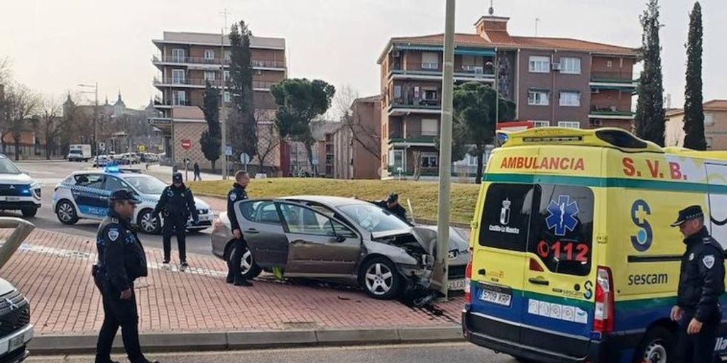 Un concurso fallido, varios recursos y un año de bloqueo para el transporte sanitario de la región