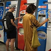 Ya se puede acceder al transporte público madrileños solo con el móvil, sin tarjeta física