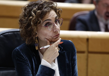 Montero sortea el interrogatorio del PP sobre la SEPI, aunque se desvincula de su expresidente