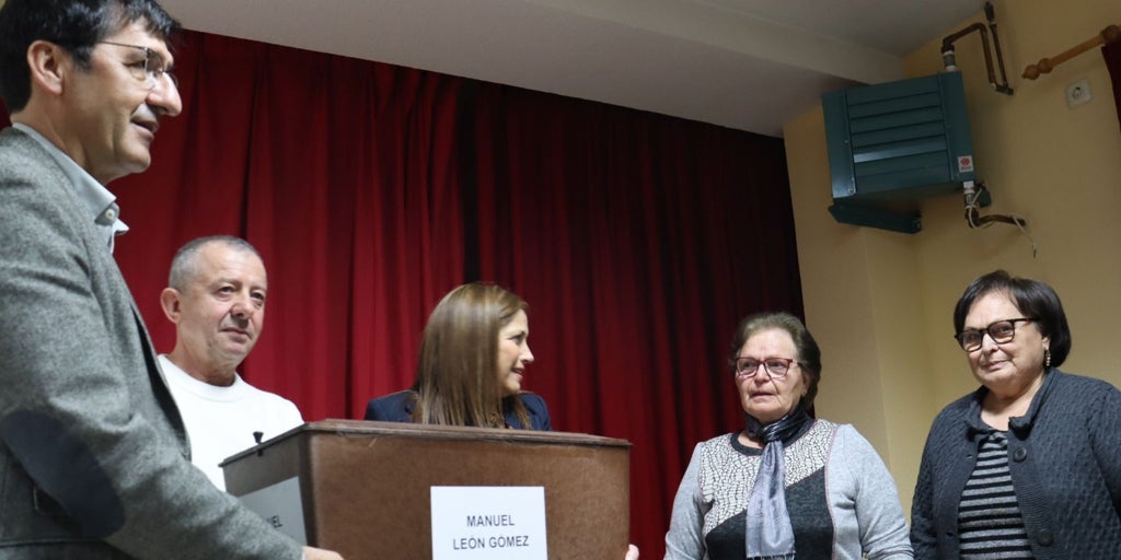 Los restos de un represaliado del franquismo regresan a Valenzuela de Calatrava (Ciudad Real) tras su exhumación en Orduña